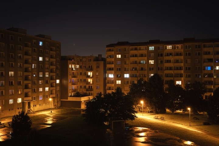 Sídliště při deštíku (Vyškov, září 2025)