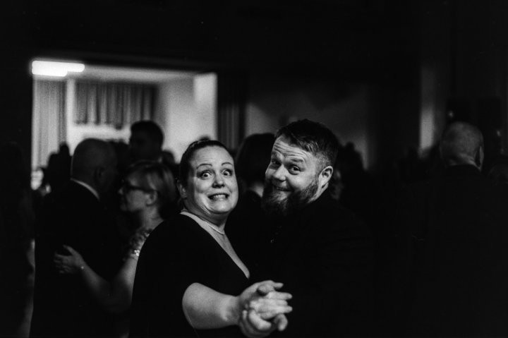 Hodně pěkná fotka, mně se líbí. To je moje mamka a Maca