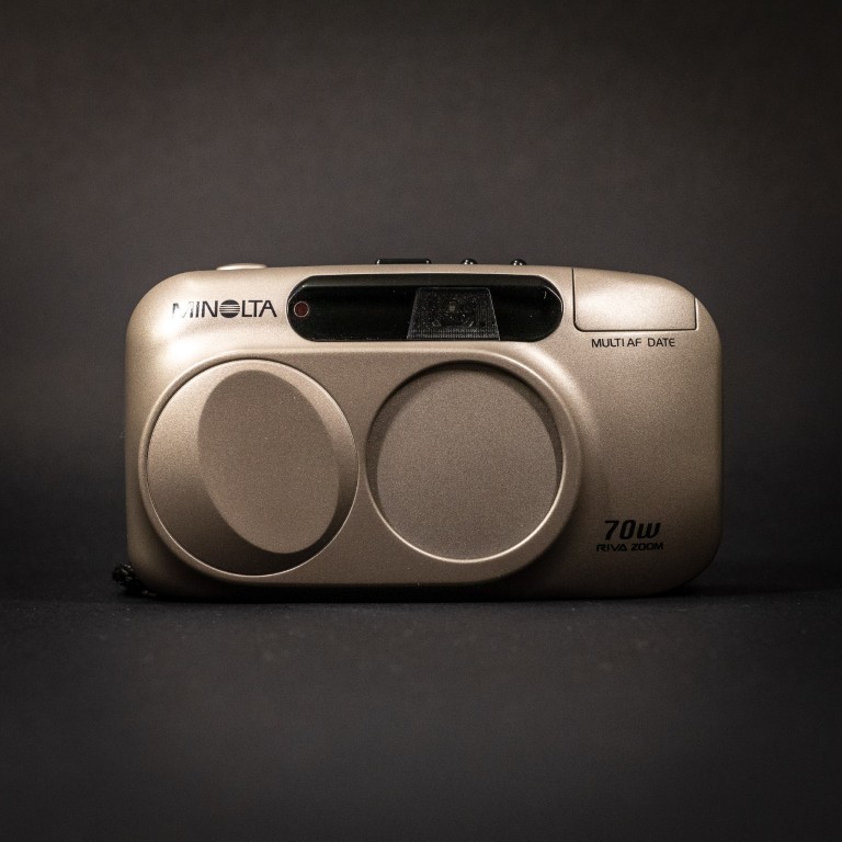 Minolta Riva Zoom 70W